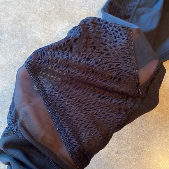 Womens Victoria Secret leggings size medium long - Picture 6 of 9